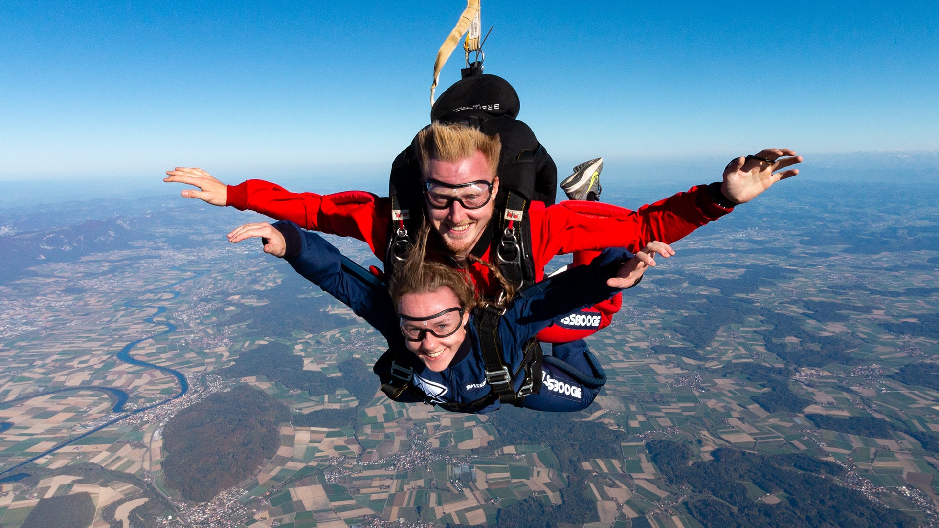 Saut en parachute tandem 4000 - Swissboogie